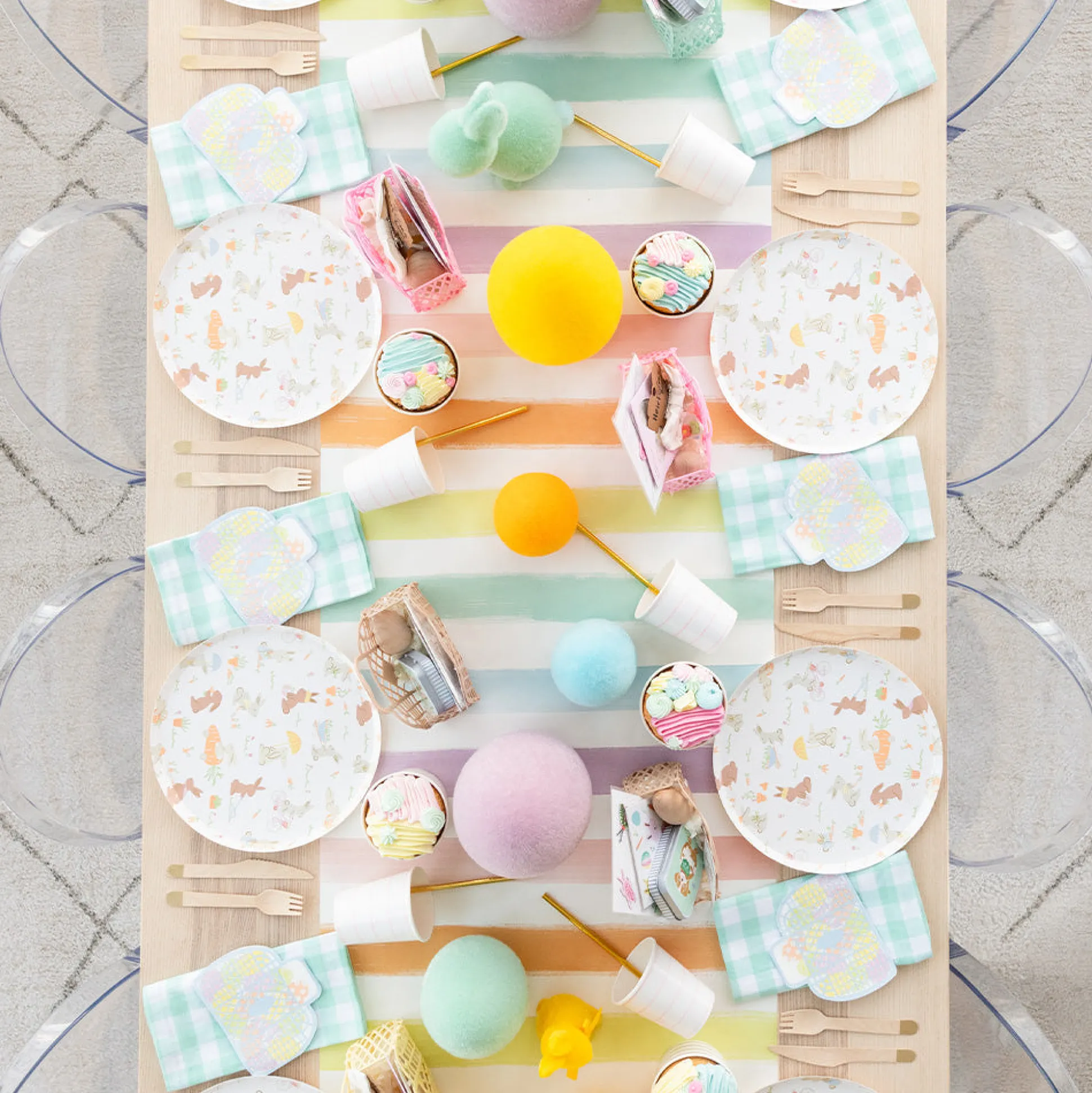 Bunnies In The Garden Large Round Plates, Pack of 8