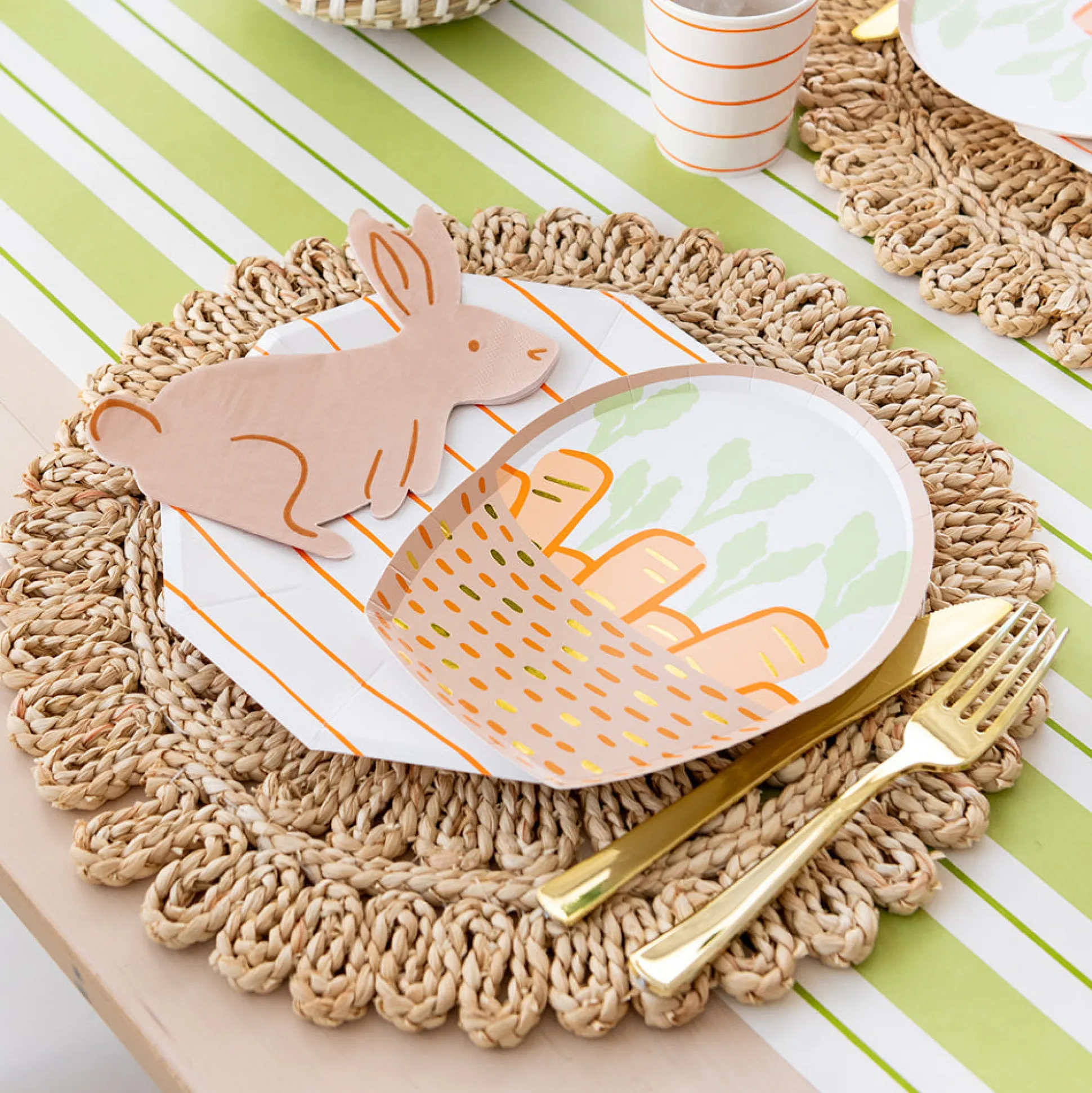Bunnies In The Garden Small Basket Plates, Pack of 8