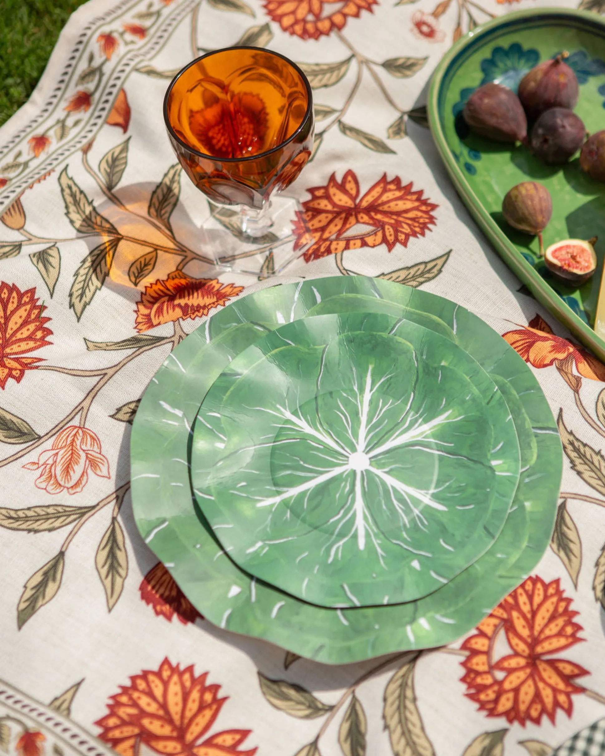 Classic Cabbage Dinner Plates, Set of 12