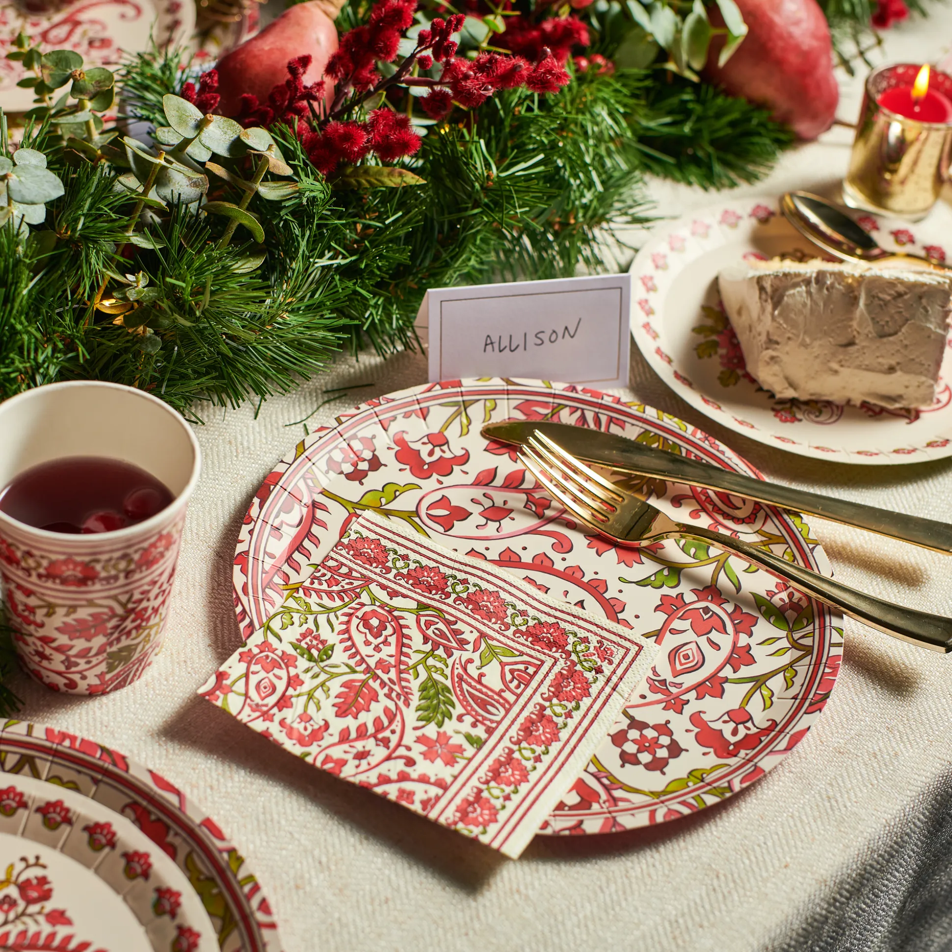 Festive Paisley Large Plates (10 per pack)