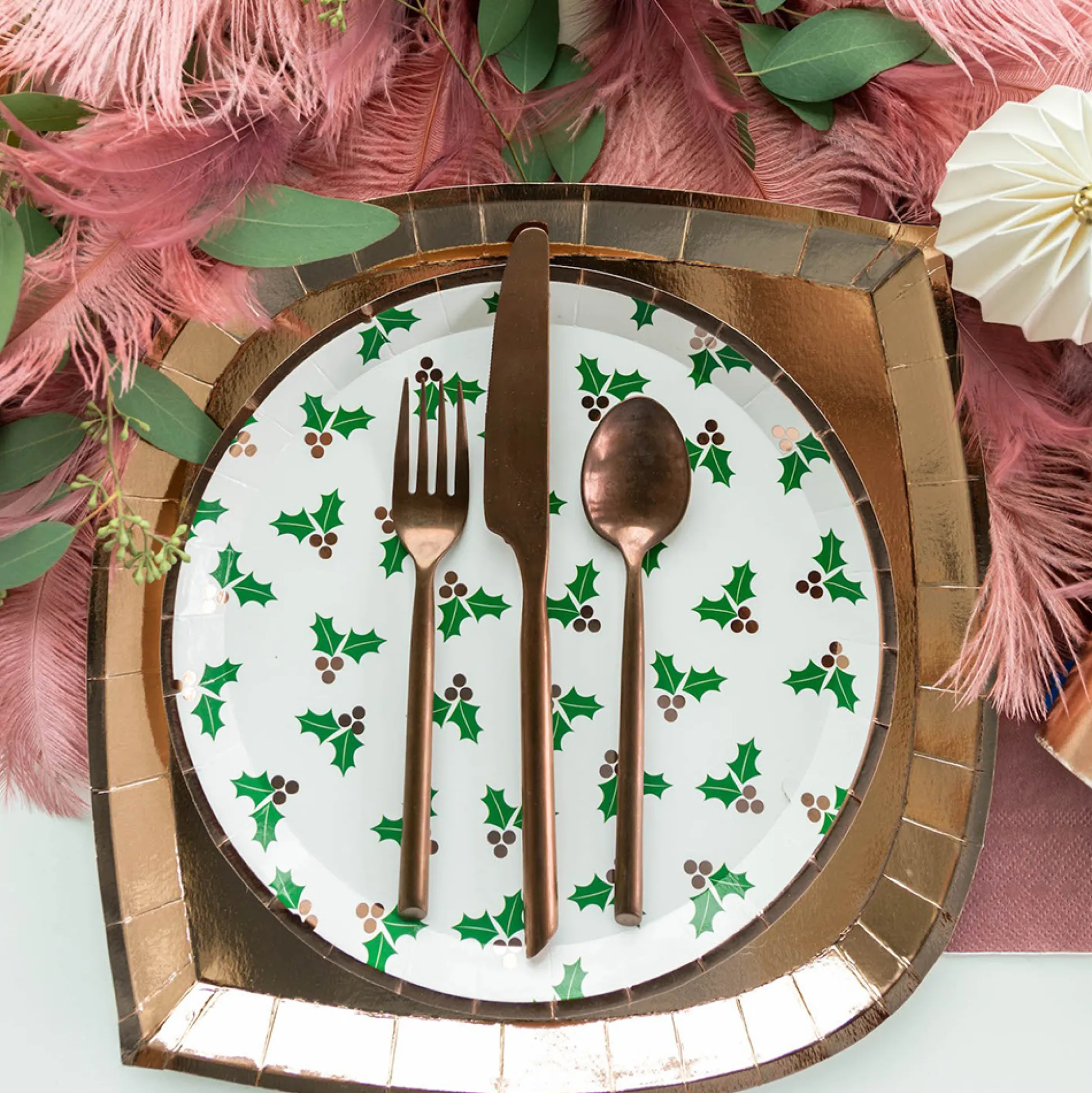 Holly Print Dinner Plates, Set of 8