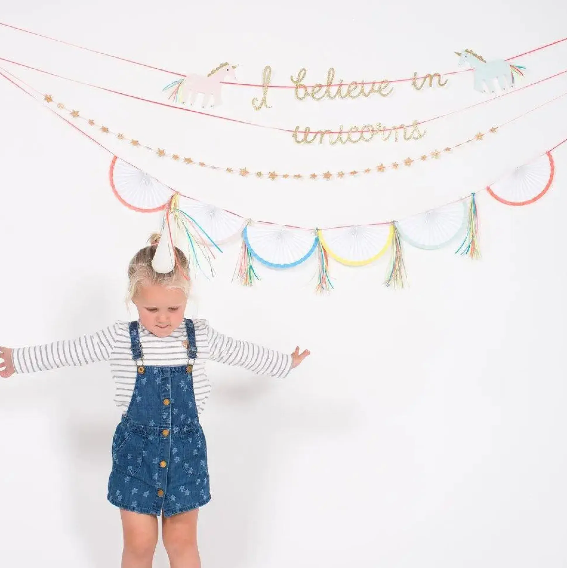 I Believe In Unicorns Garland