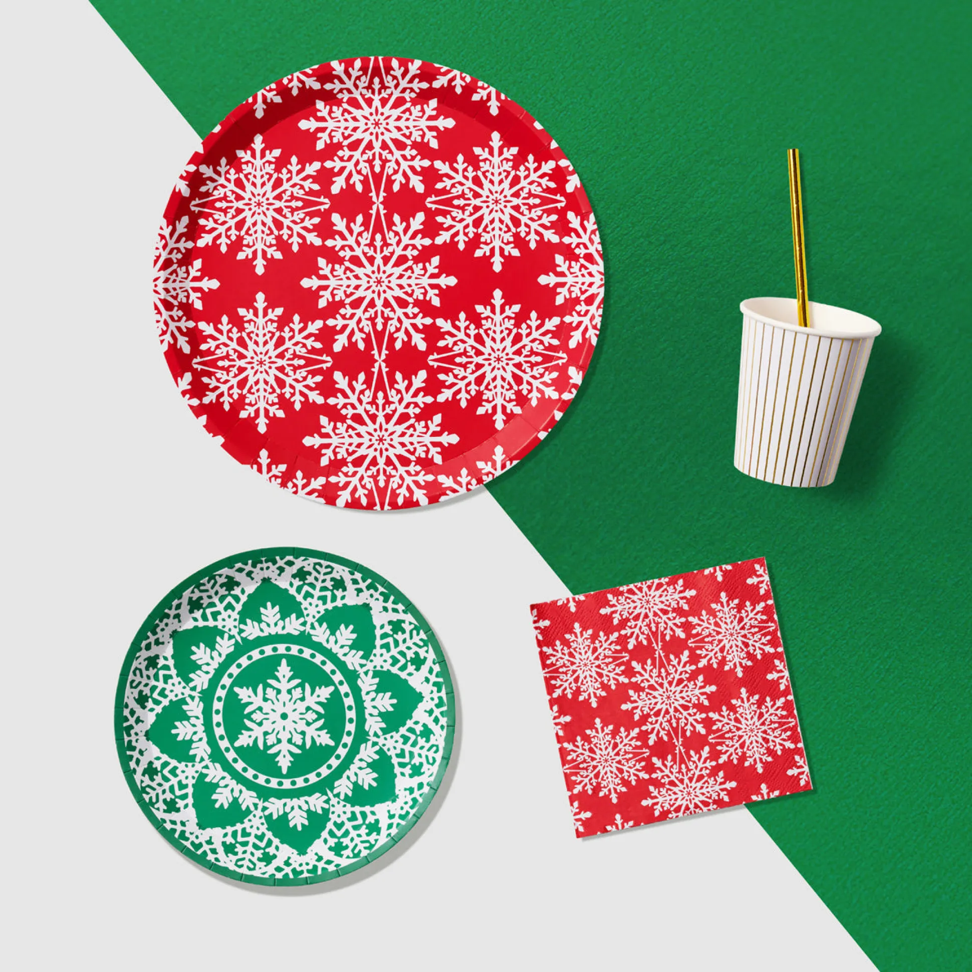 Jolly Snowflake Small Plates (10 Per Pack)