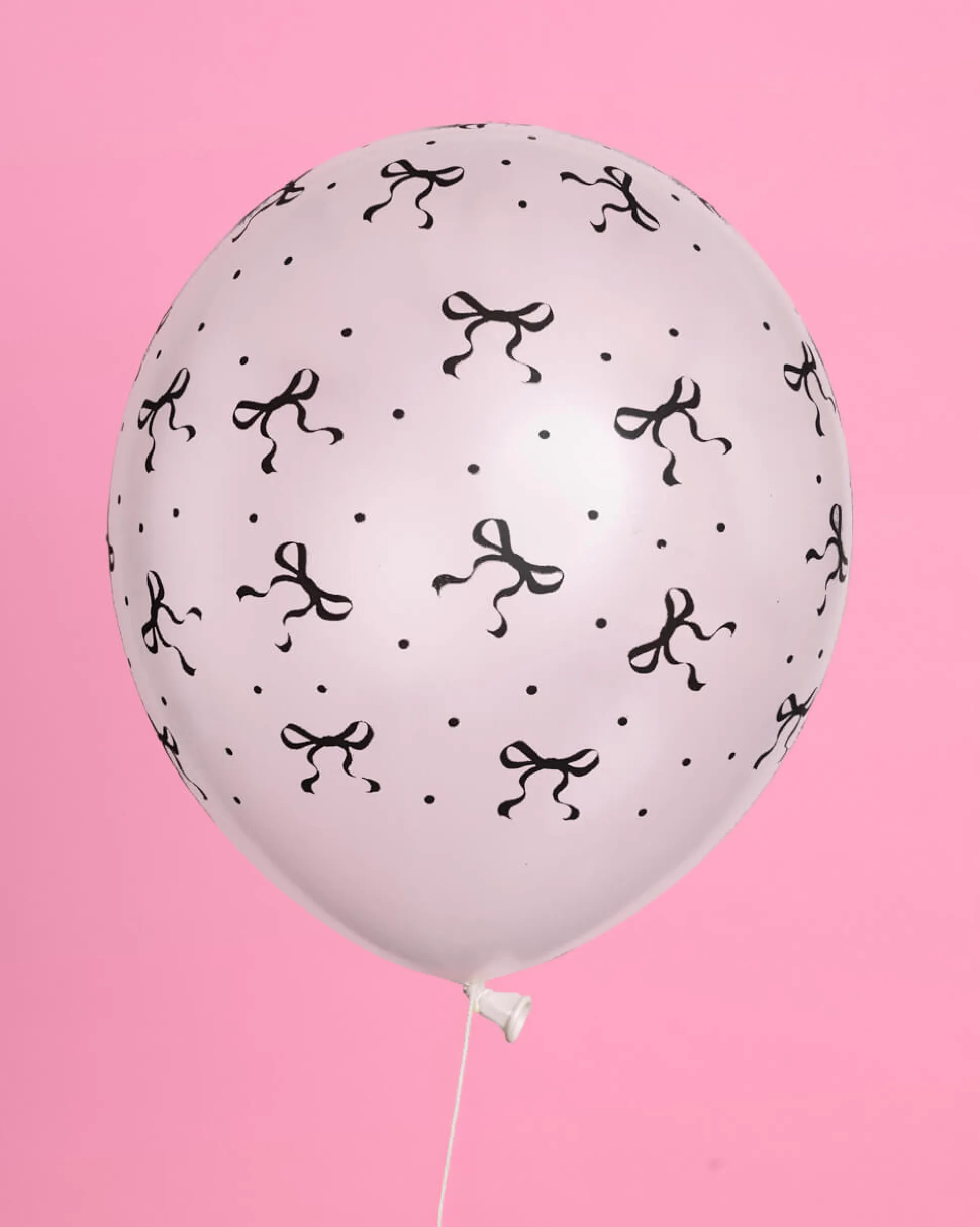 Little Black Bow Pack - 24 latex balloons