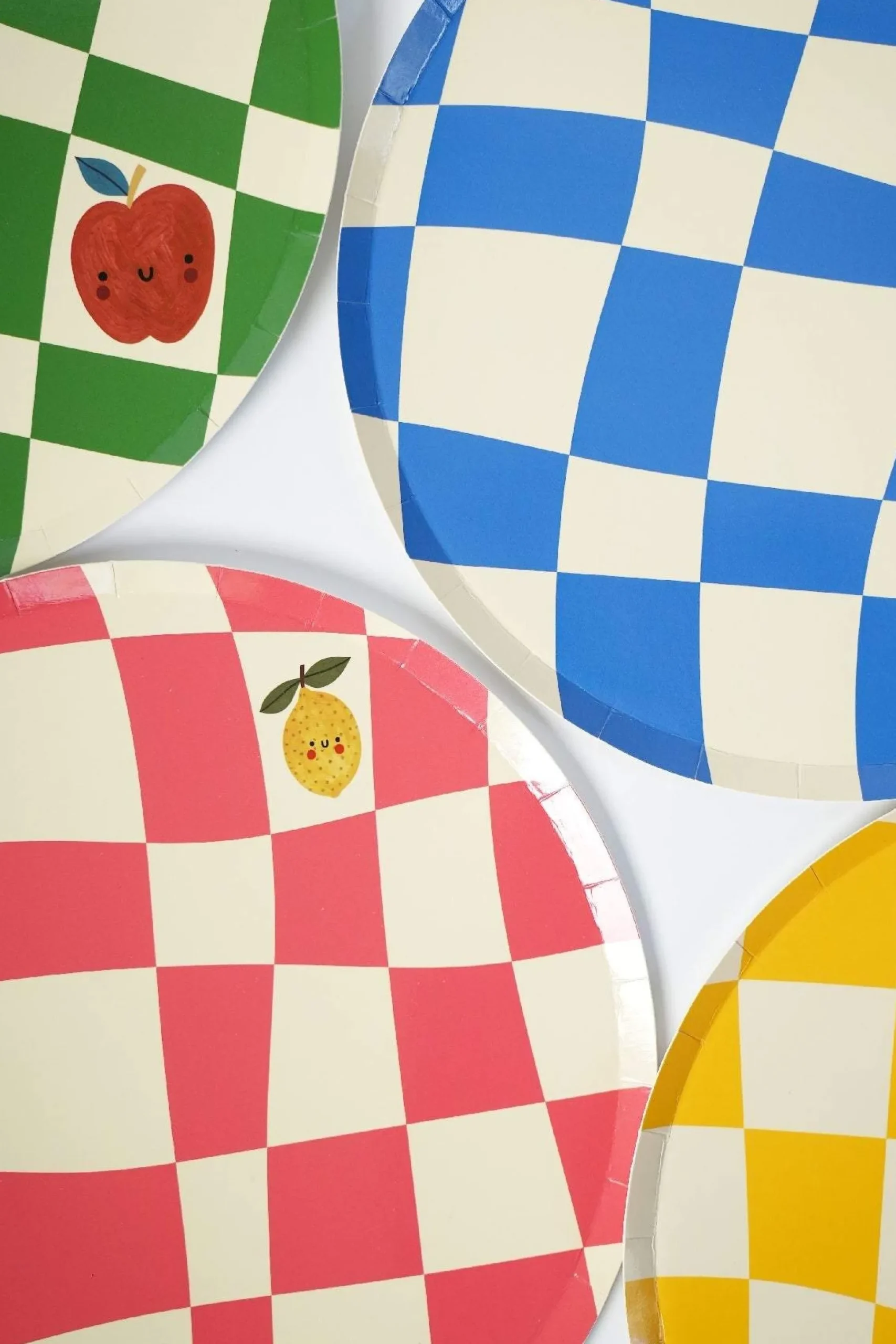 Little Chef Checkered Paper Plates, Pack of 12