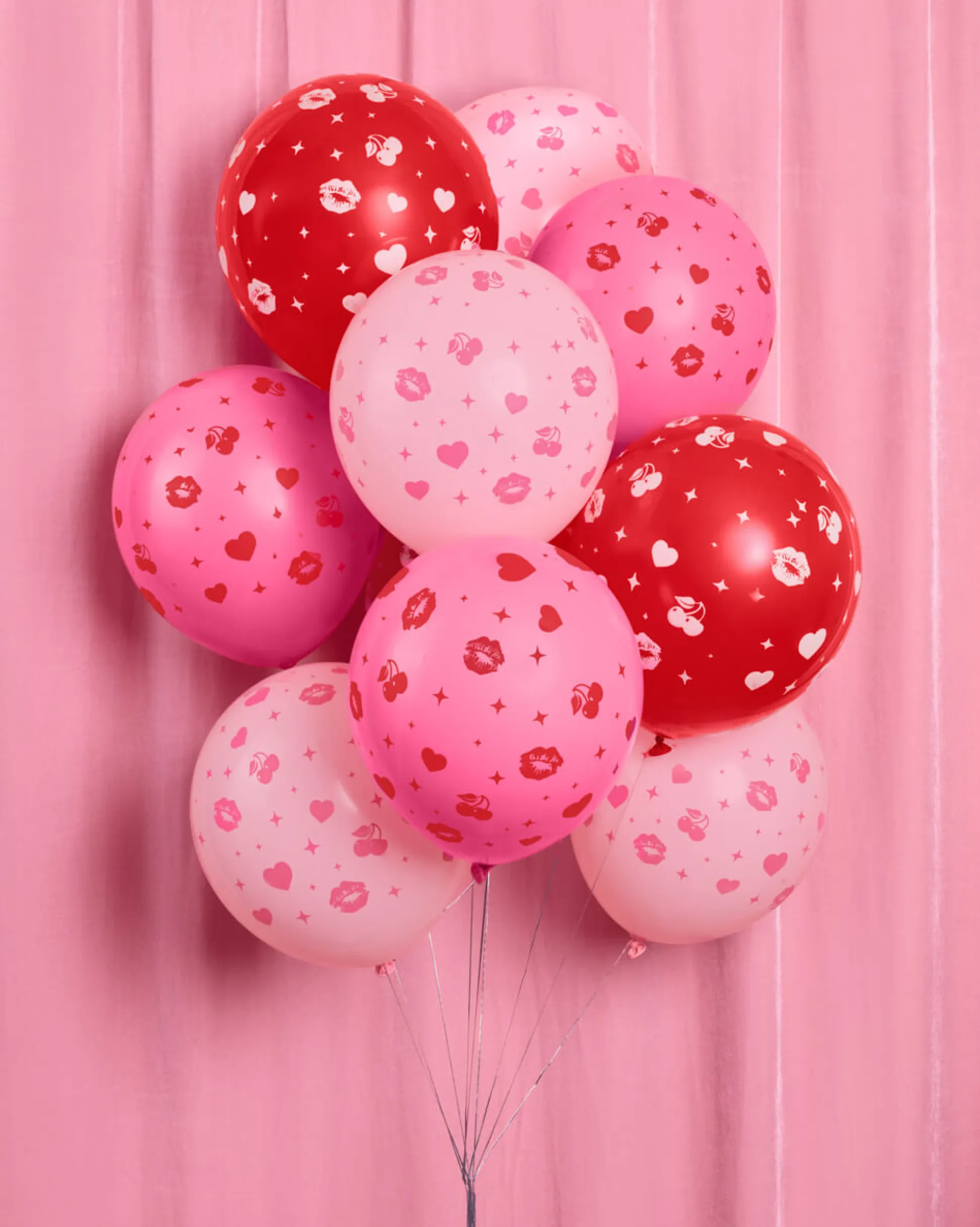 Lucky in Love Balloon Pack - 24 latex balloons