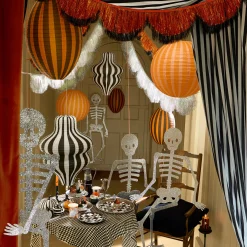Orange & Black Tinsel Scalloped Garland