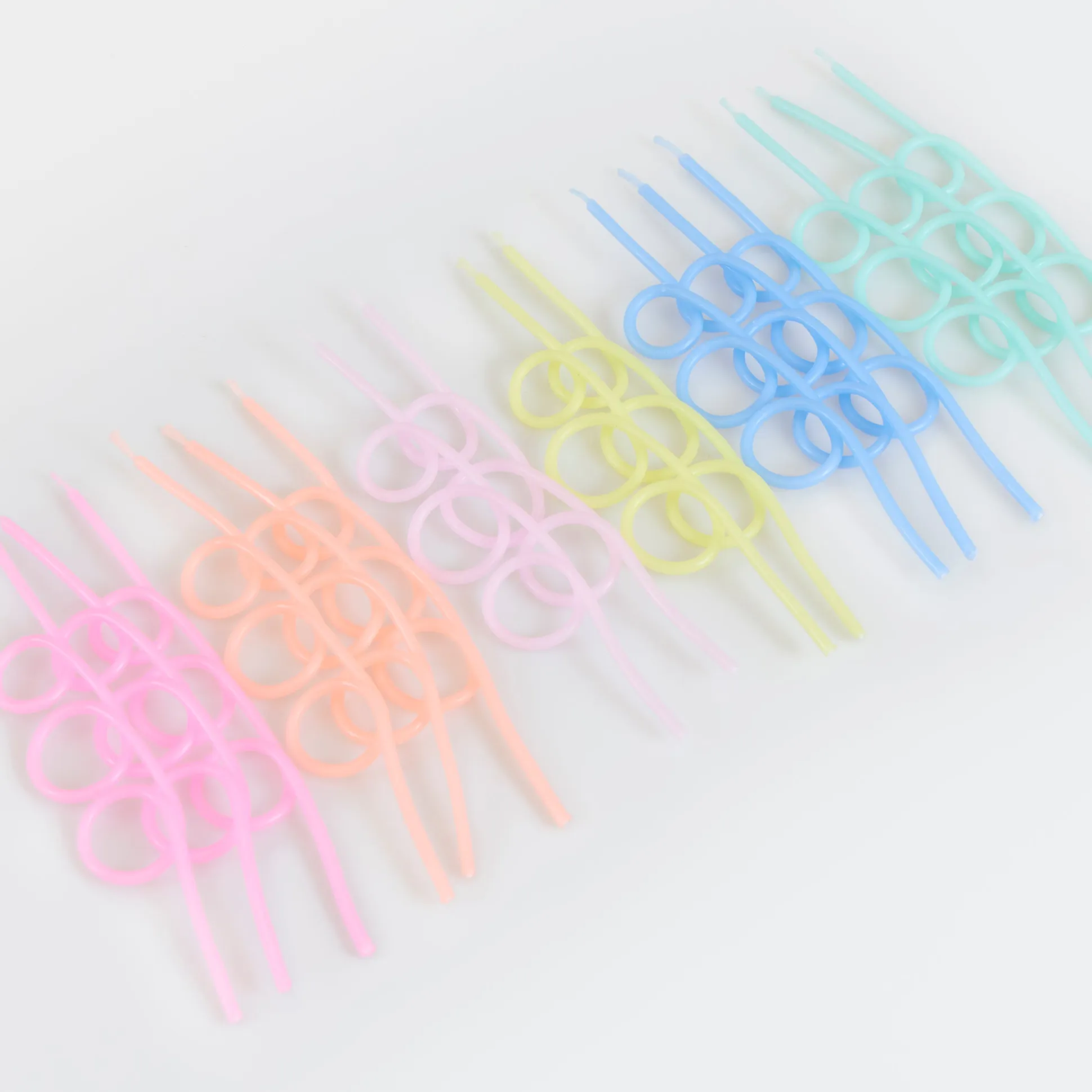 Pastel Loopy Candles (x 16)