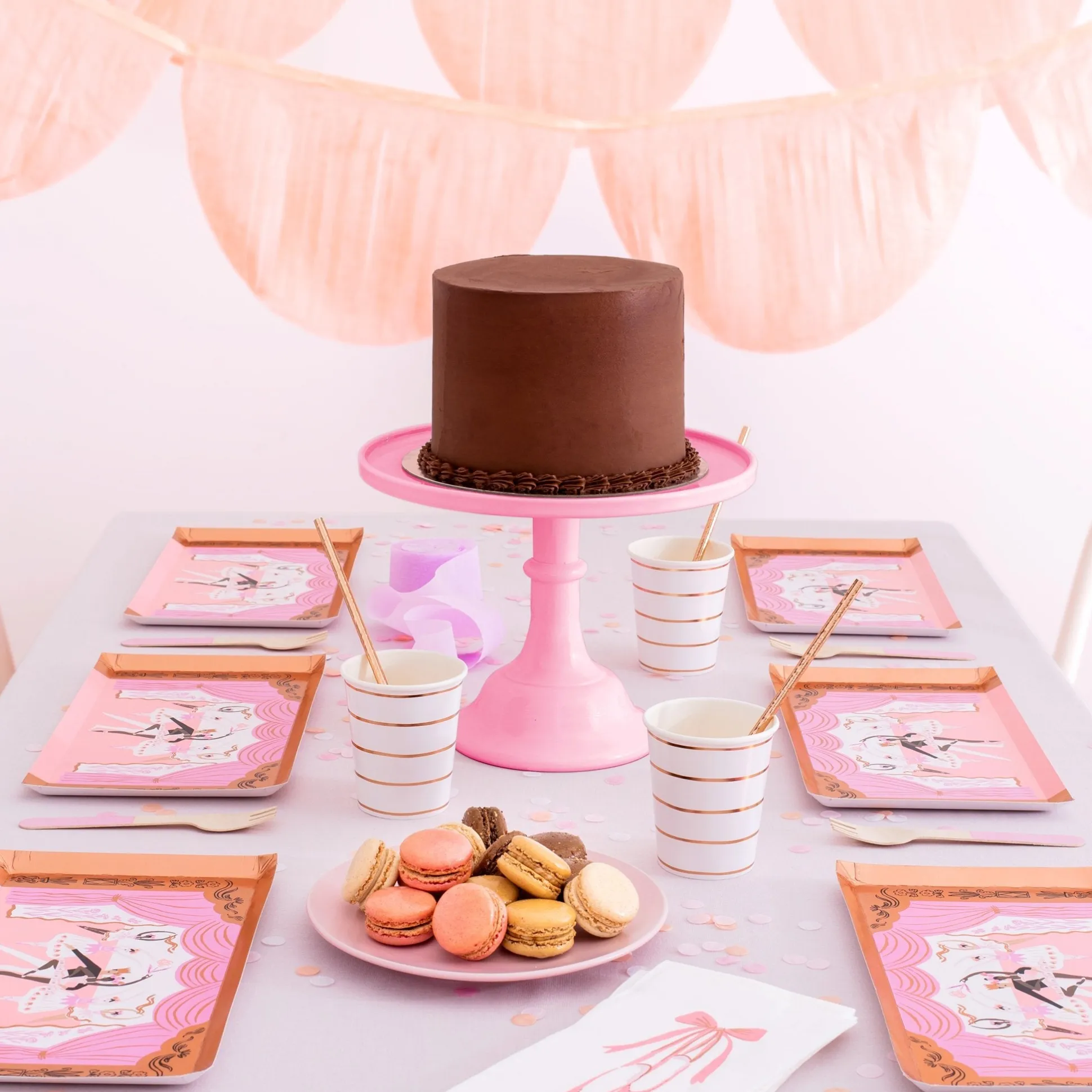 Pirouette Large Plates, Pack of 8
